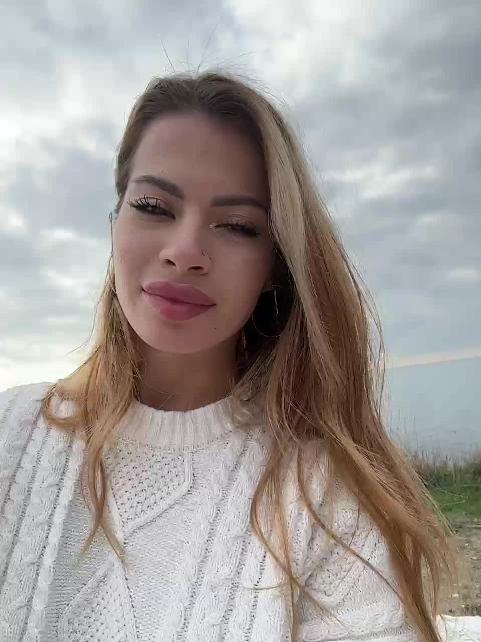 View or download file natalimuur on 2024-11-13 from bongacams