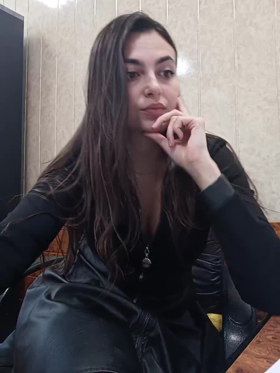 View or download file nikkysecrets on 2024-11-13 from bongacams