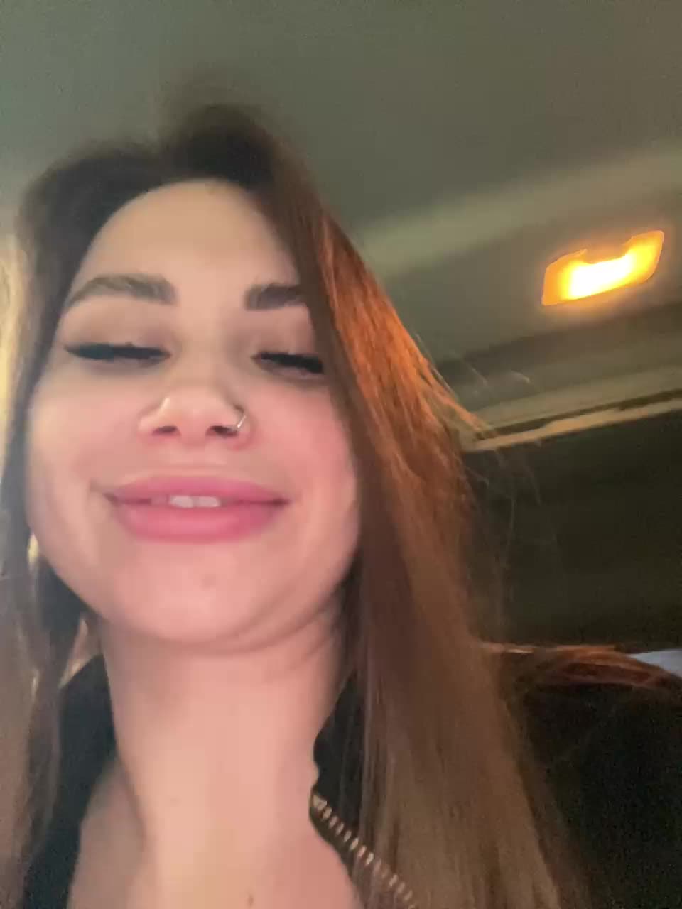 View or download file girls_leia on 2024-11-14 from bongacams