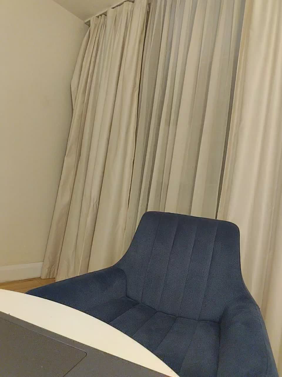 View or download file lola3000 on 2024-11-14 from bongacams