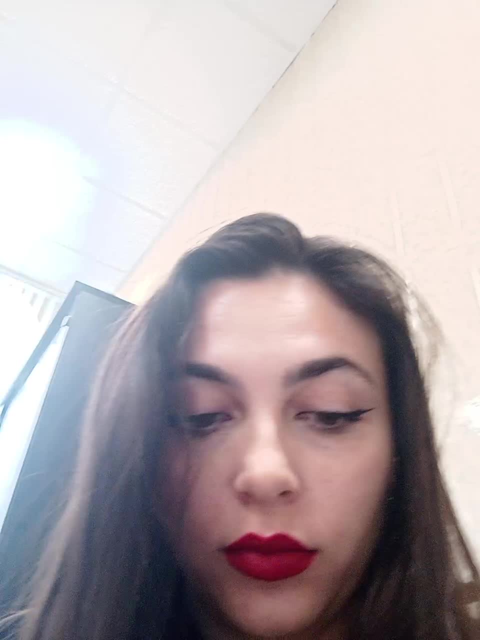 View or download file nikkysecrets on 2024-11-14 from bongacams