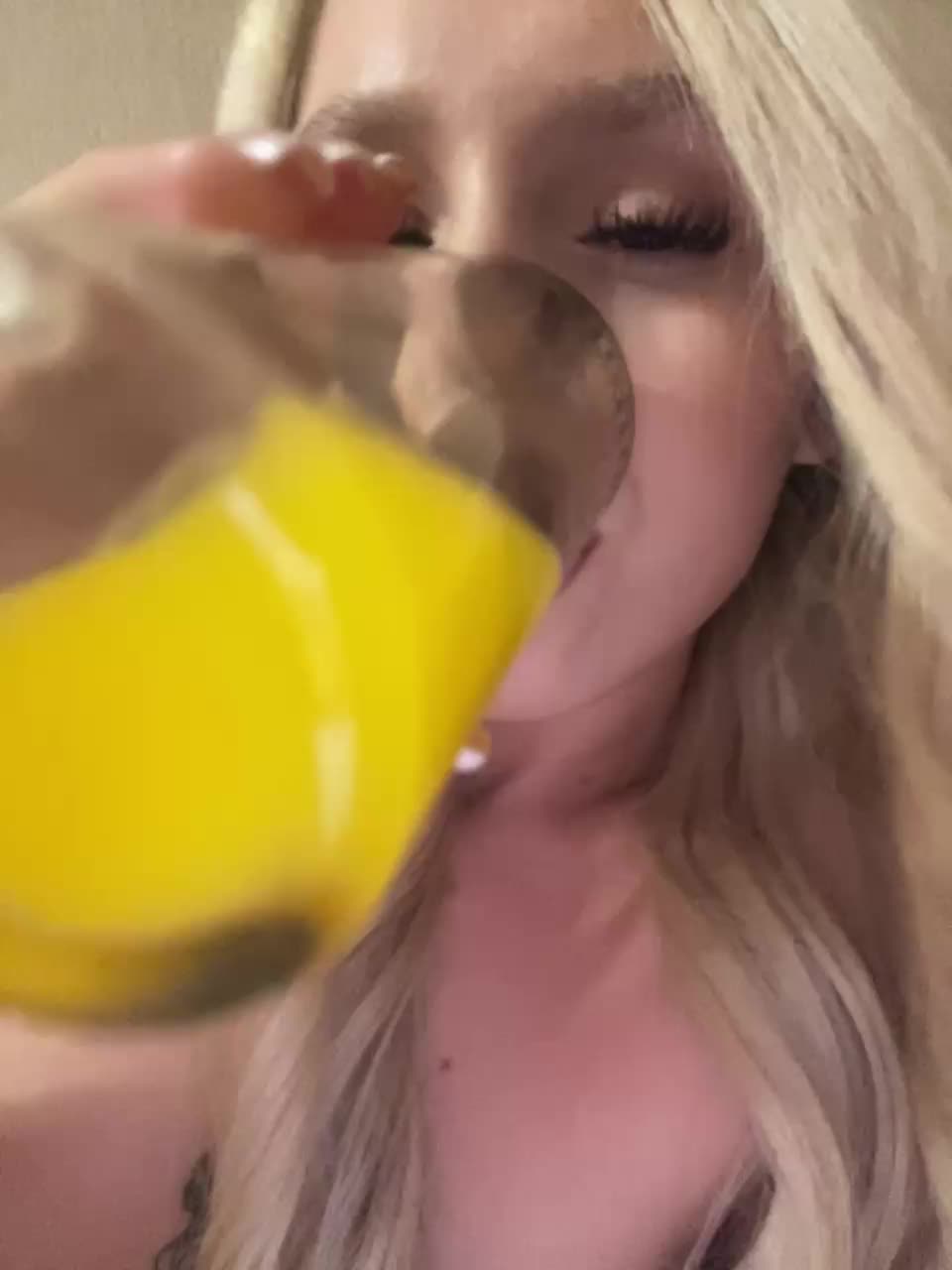 View or download file crystal1_1 on 2024-11-15 from bongacams