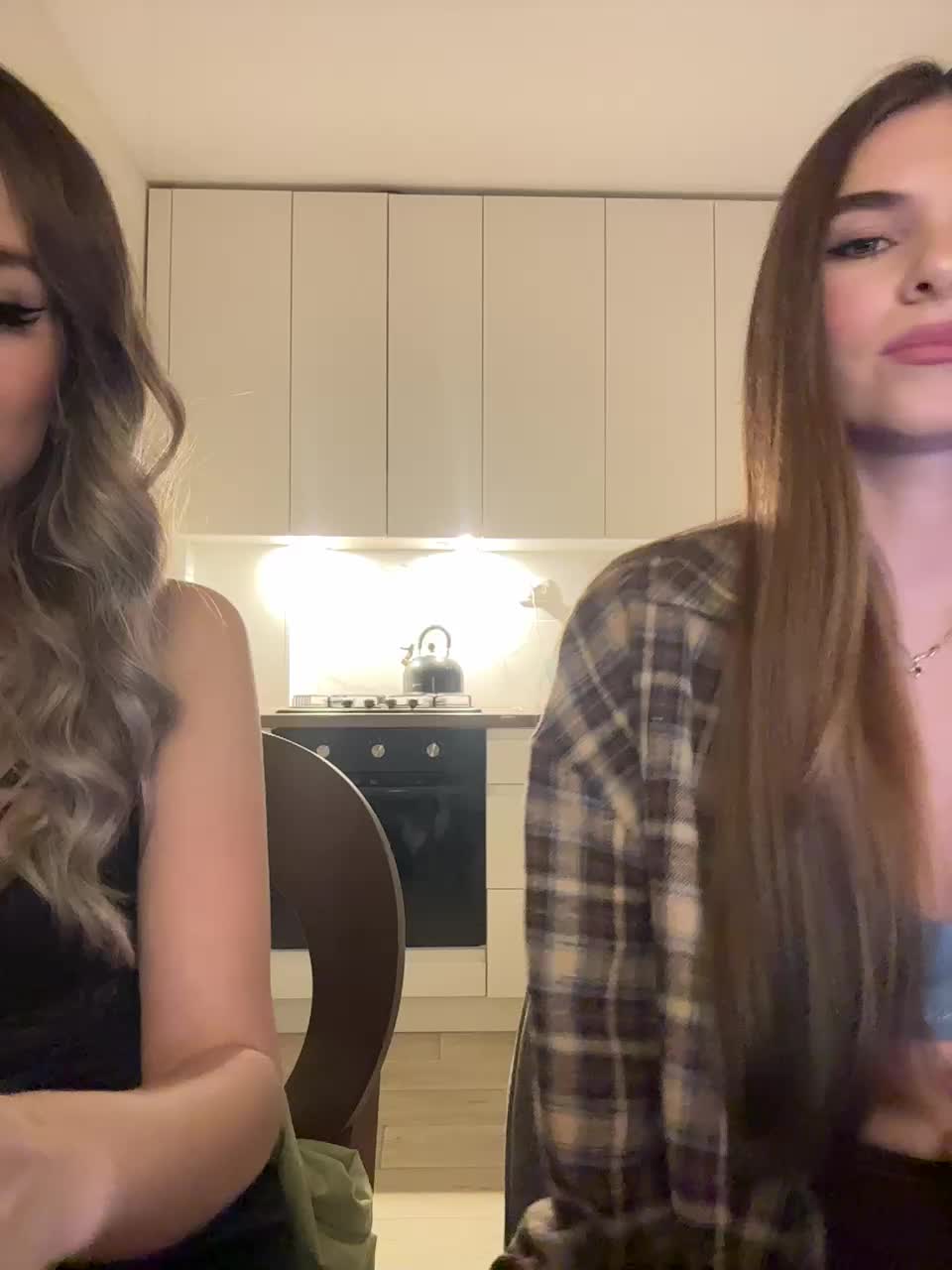 View or download file emilyandmira on 2024-11-15 from bongacams