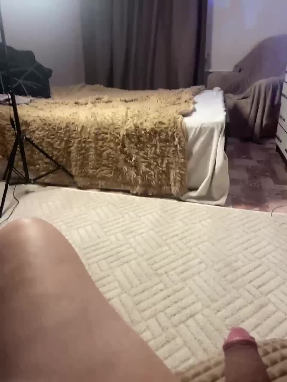 View or download file klensrus on 2024-11-15 from bongacams