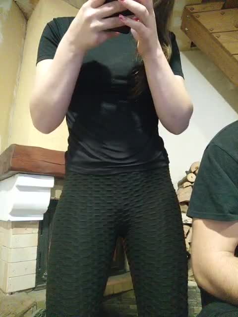 View or download file masya1996 on 2024-11-15 from bongacams