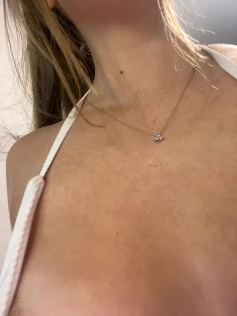 View or download file babyvik on 2024-11-17 from bongacams