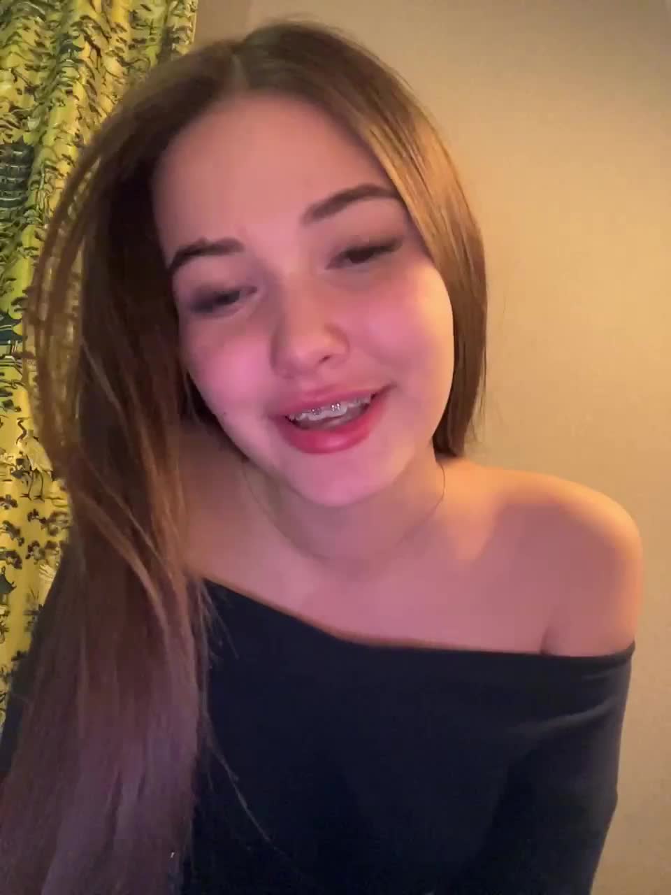 View or download file kikisvi on 2024-11-17 from bongacams