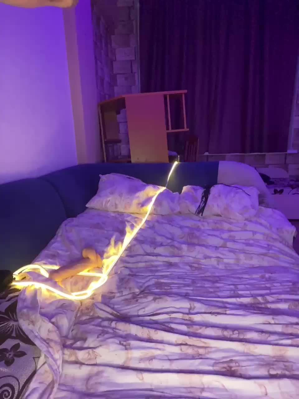 View or download file kristallik_1 on 2024-11-17 from bongacams