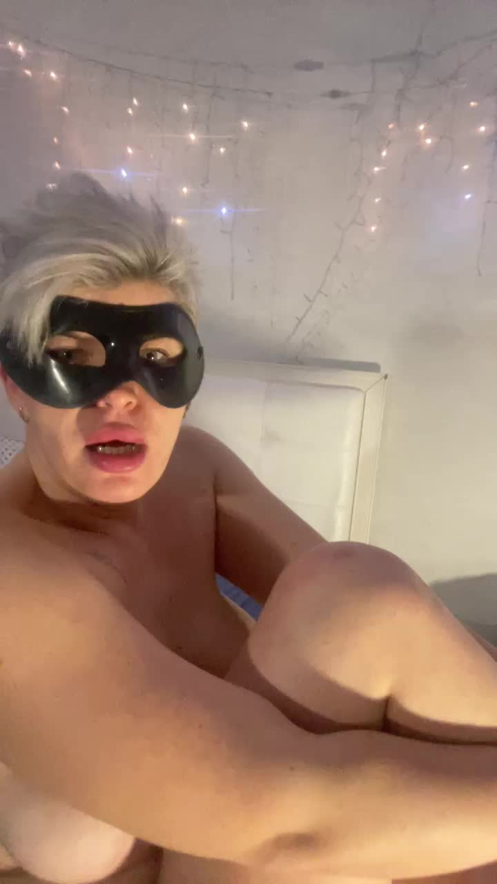 View or download file oyster_lemon on 2024-11-17 from bongacams