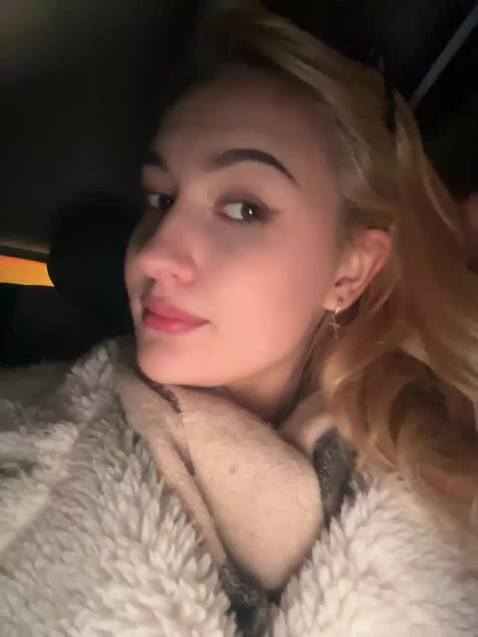 View or download file _lana_chester_ on 2024-11-18 from bongacams