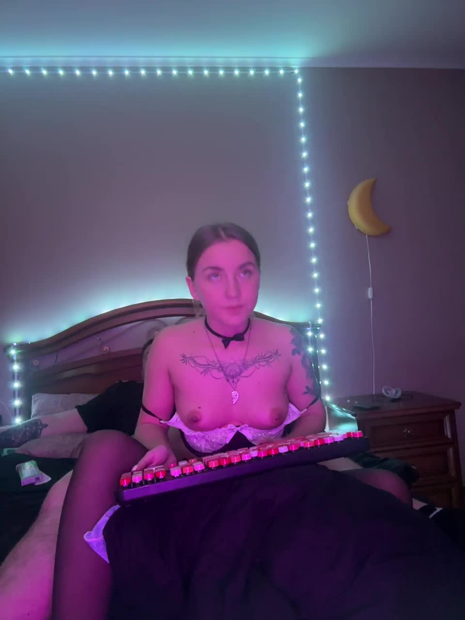 View or download file milana12071 on 2024-11-18 from bongacams