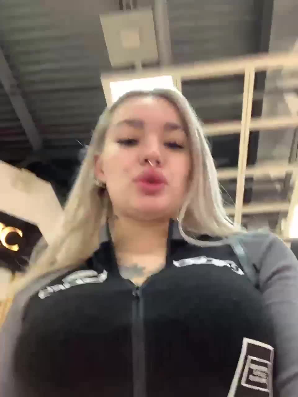 View or download file sextazyy on 2024-11-18 from bongacams