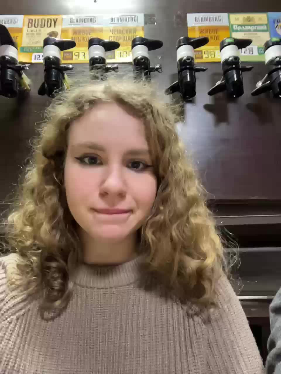 View or download file viktoriaastr on 2024-11-18 from bongacams