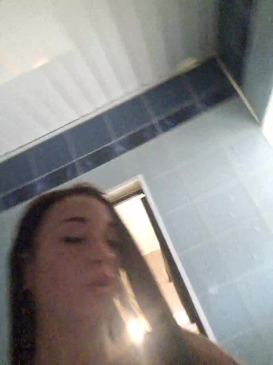 View or download file aureliyxxx on 2024-11-19 from bongacams