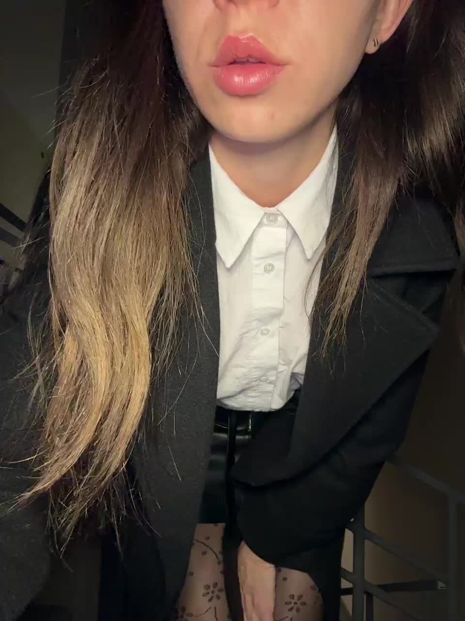 View or download file monikayyy on 2024-11-19 from bongacams