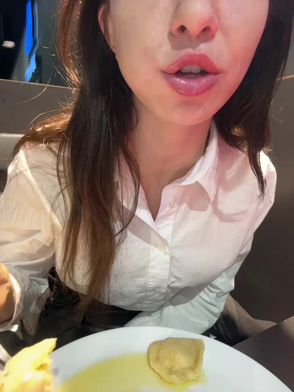 View or download file monikayyy on 2024-11-19 from bongacams