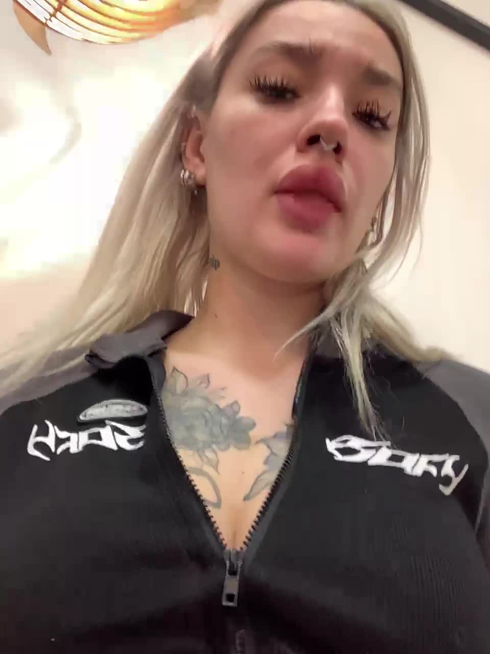 View or download file sextazyy on 2024-11-19 from bongacams