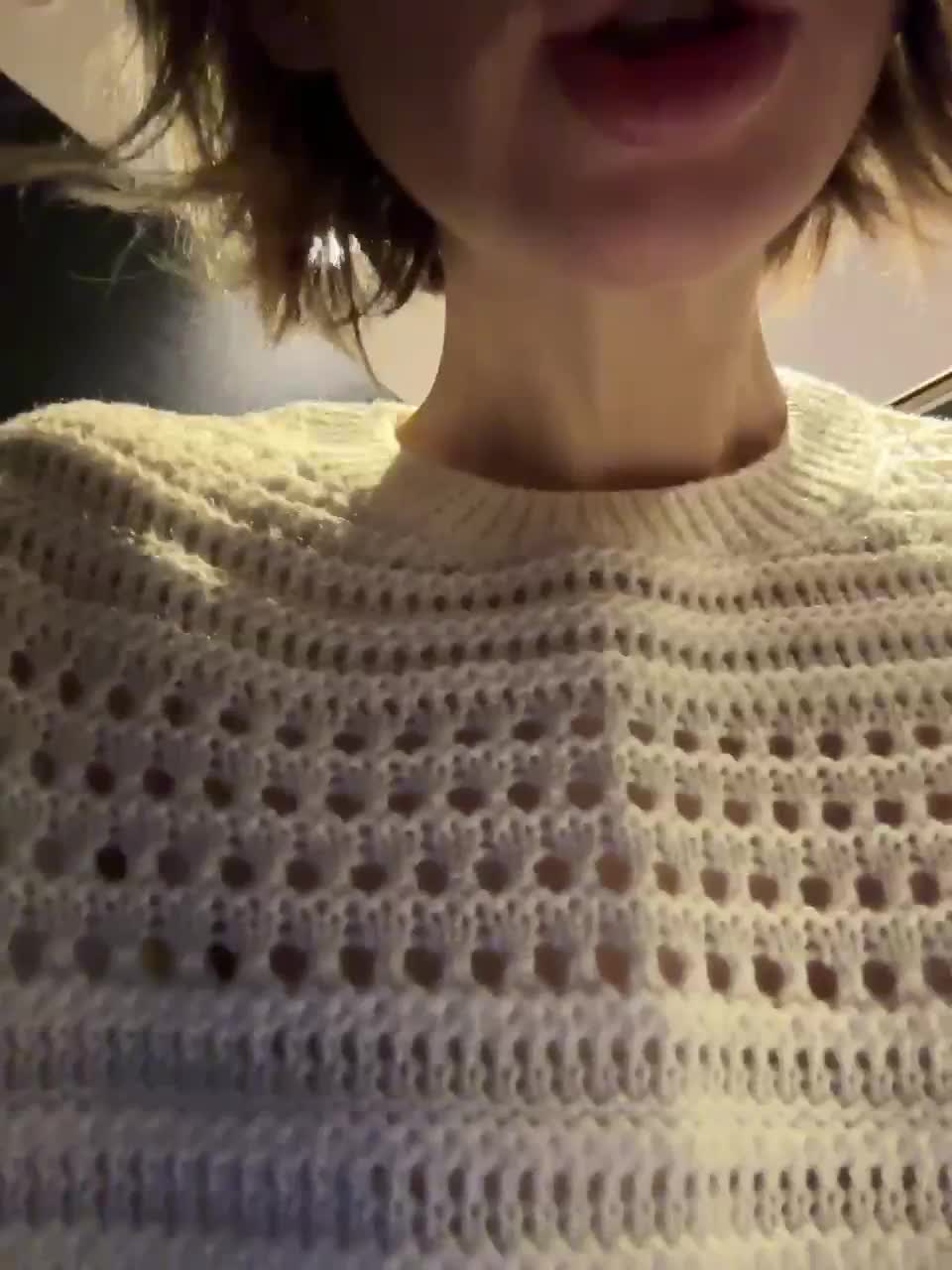 View or download file witchpeach on 2024-11-19 from bongacams