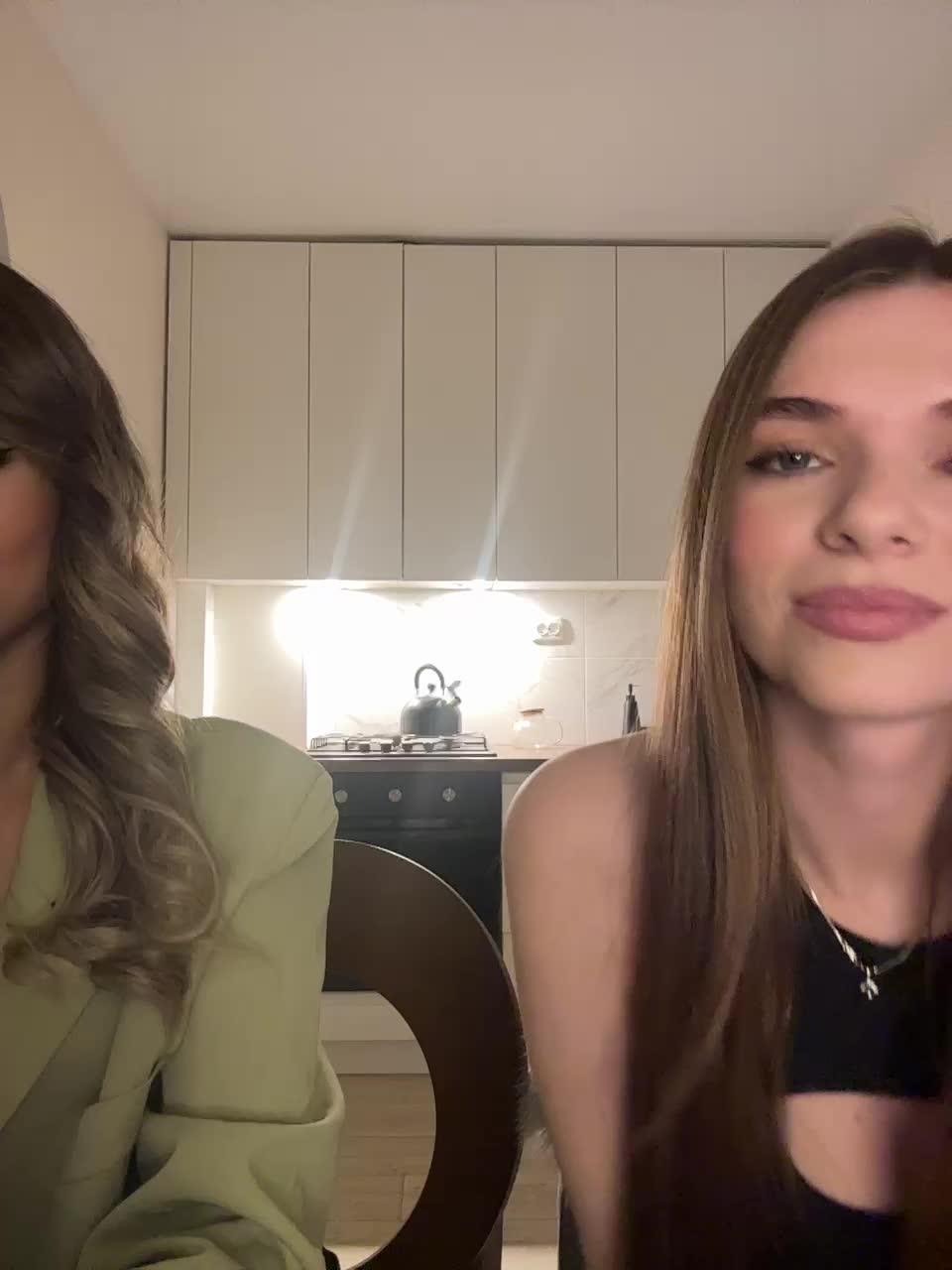 View or download file emilyandmira on 2024-11-20 from bongacams