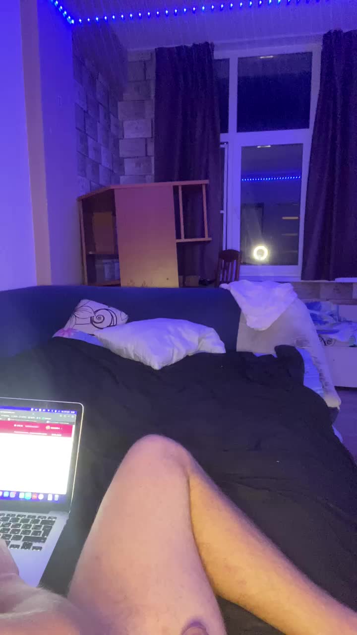 View or download file kristallik_1 on 2024-11-20 from bongacams