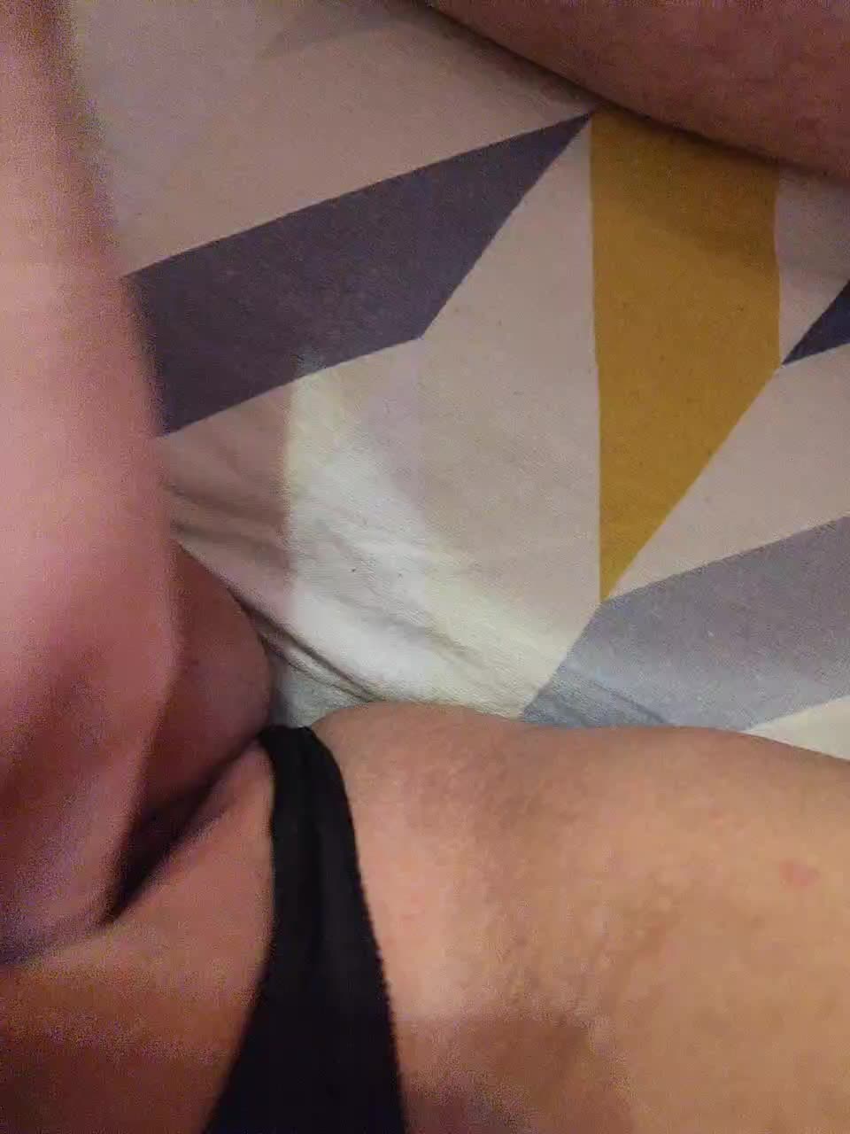 View or download file auka4 on 2024-11-21 from bongacams