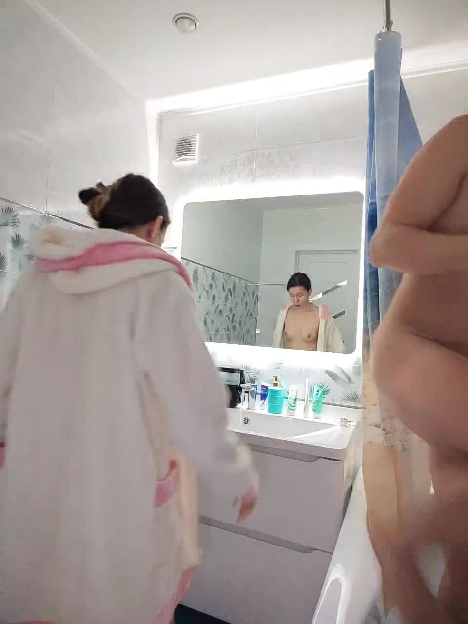 View or download file nikelike on 2024-11-21 from bongacams