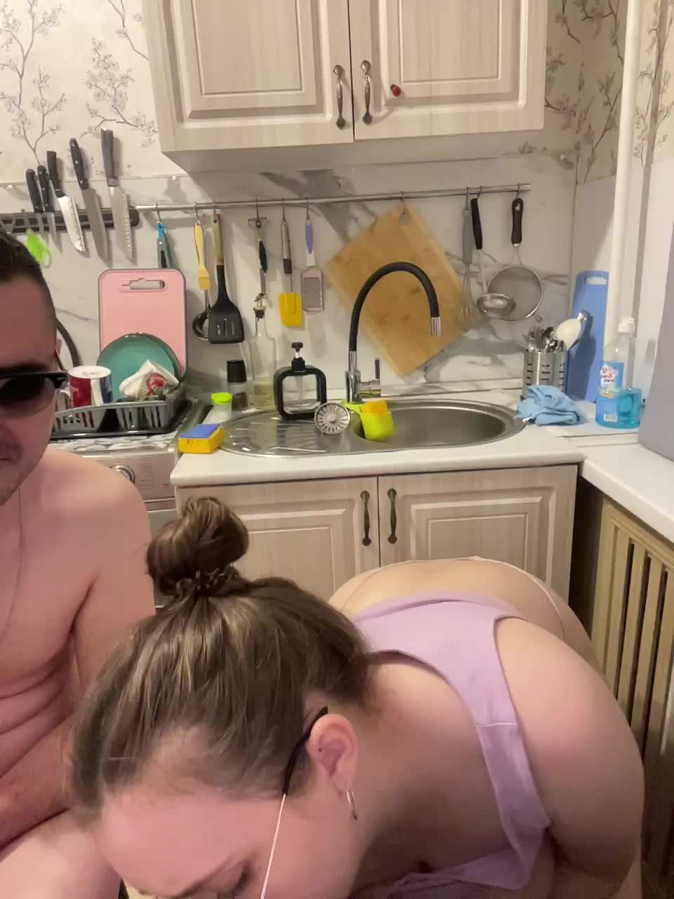 View or download file red_rooms on 2024-11-21 from bongacams