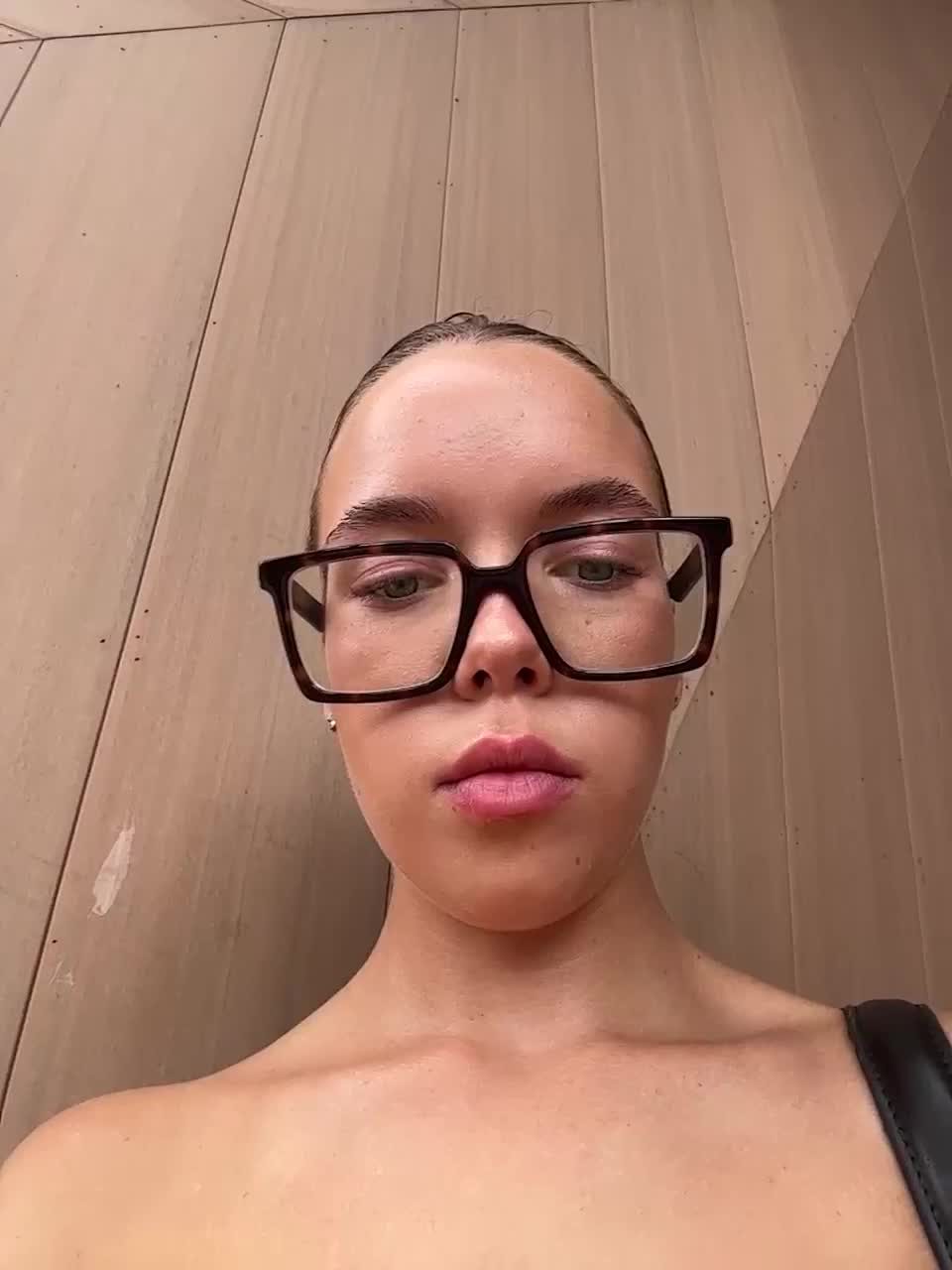 View or download file _alessandra on 2024-11-22 from bongacams