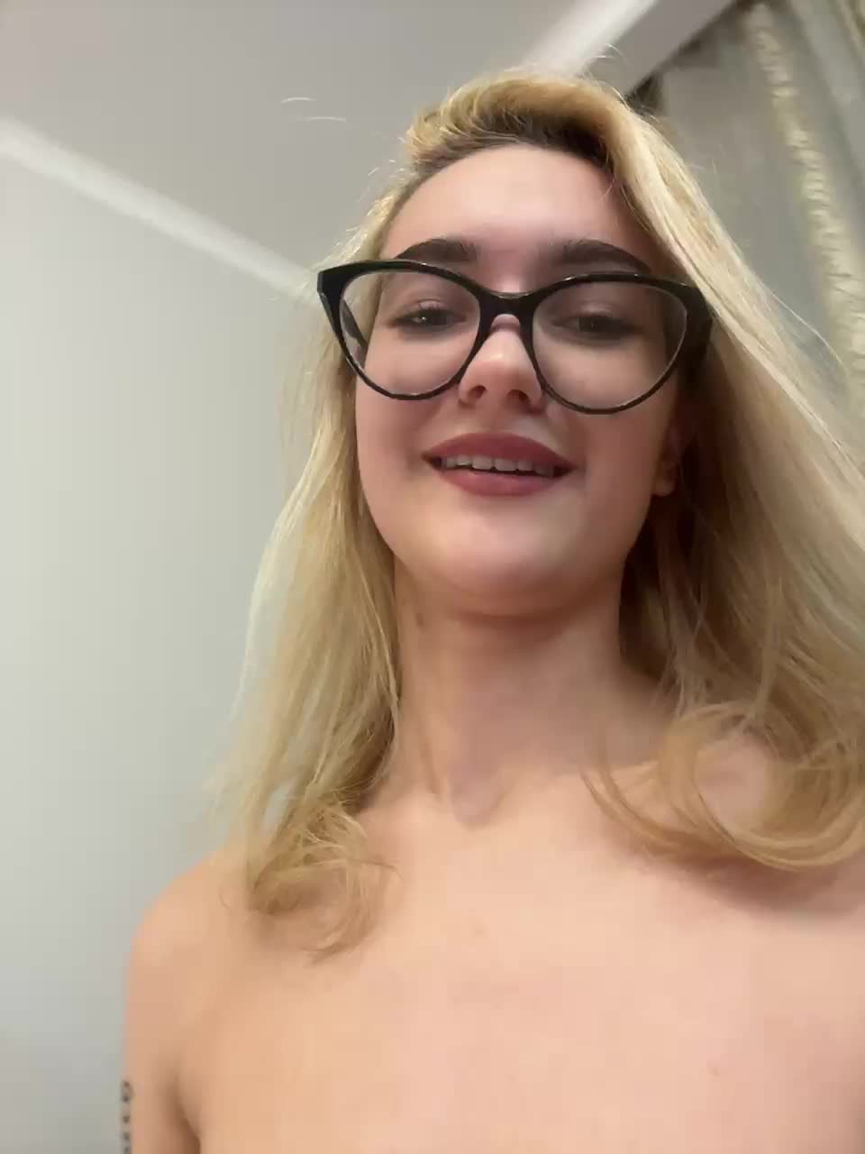 View or download file _lana_chester_ on 2024-11-22 from bongacams