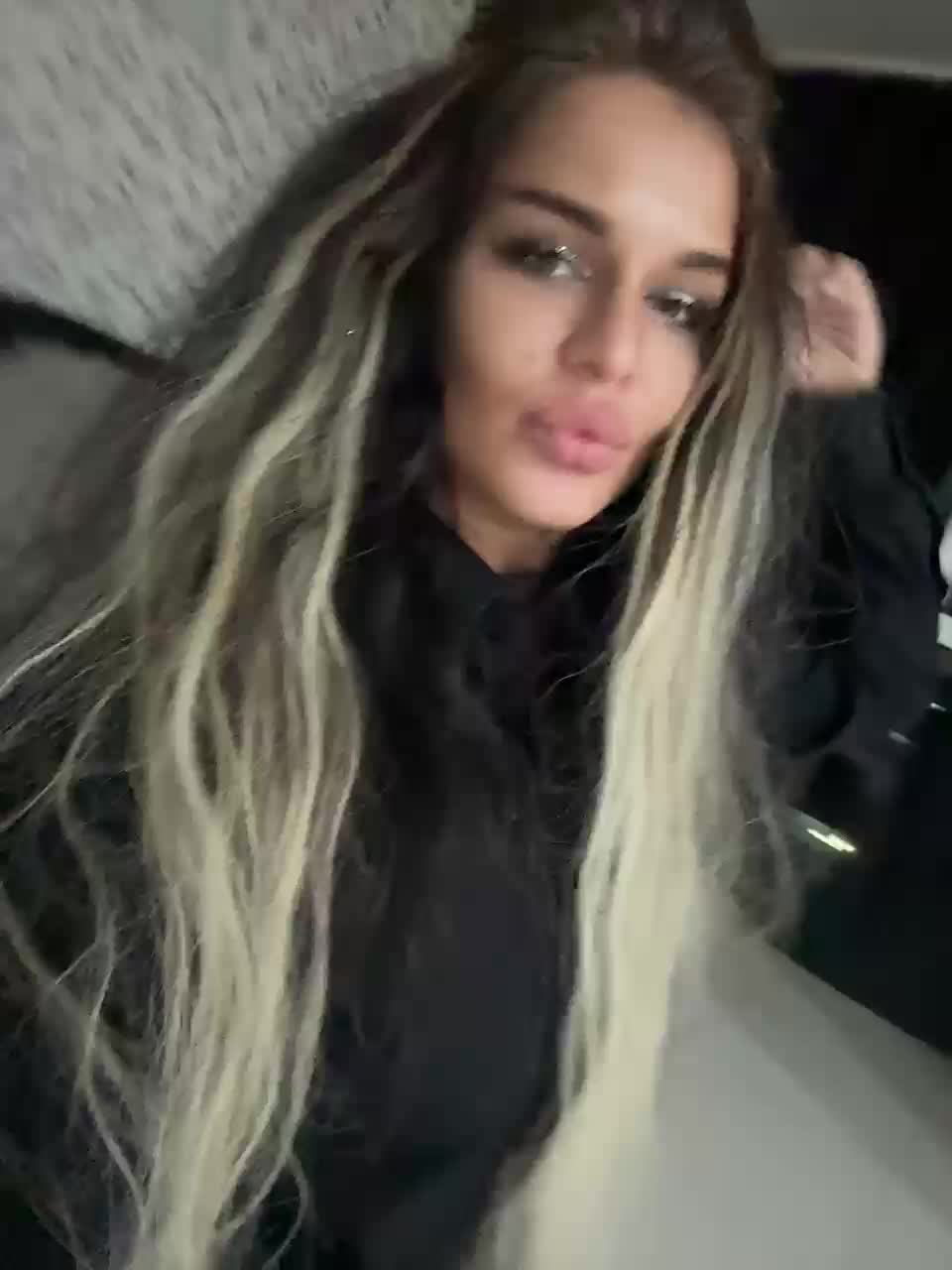 View or download file miamimur on 2024-11-22 from bongacams