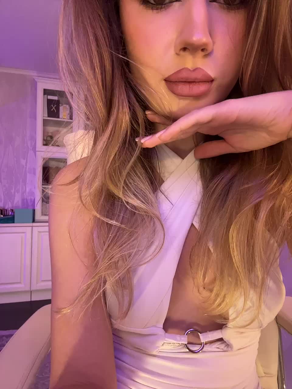 View or download file annadaisy1 on 2024-11-23 from bongacams