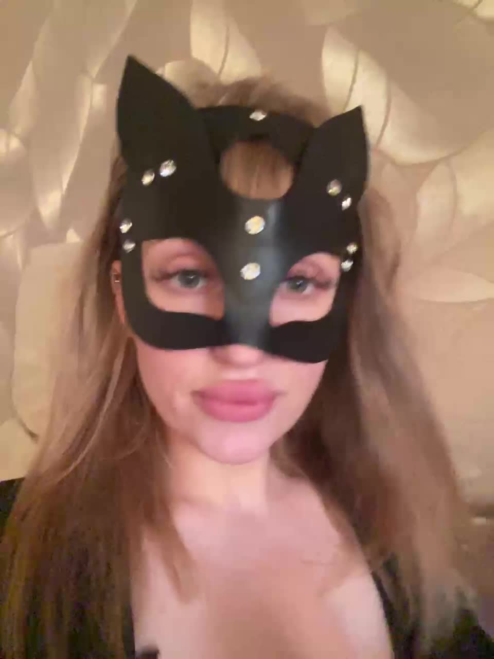 View or download file ernieflossy on 2024-11-23 from bongacams