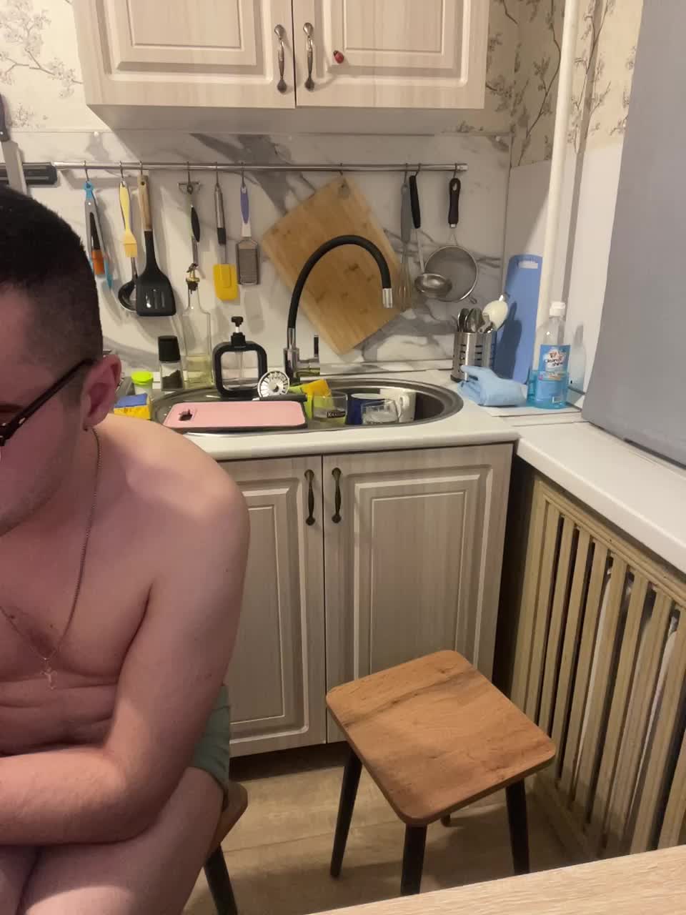 View or download file red_rooms on 2024-11-23 from Bongacams