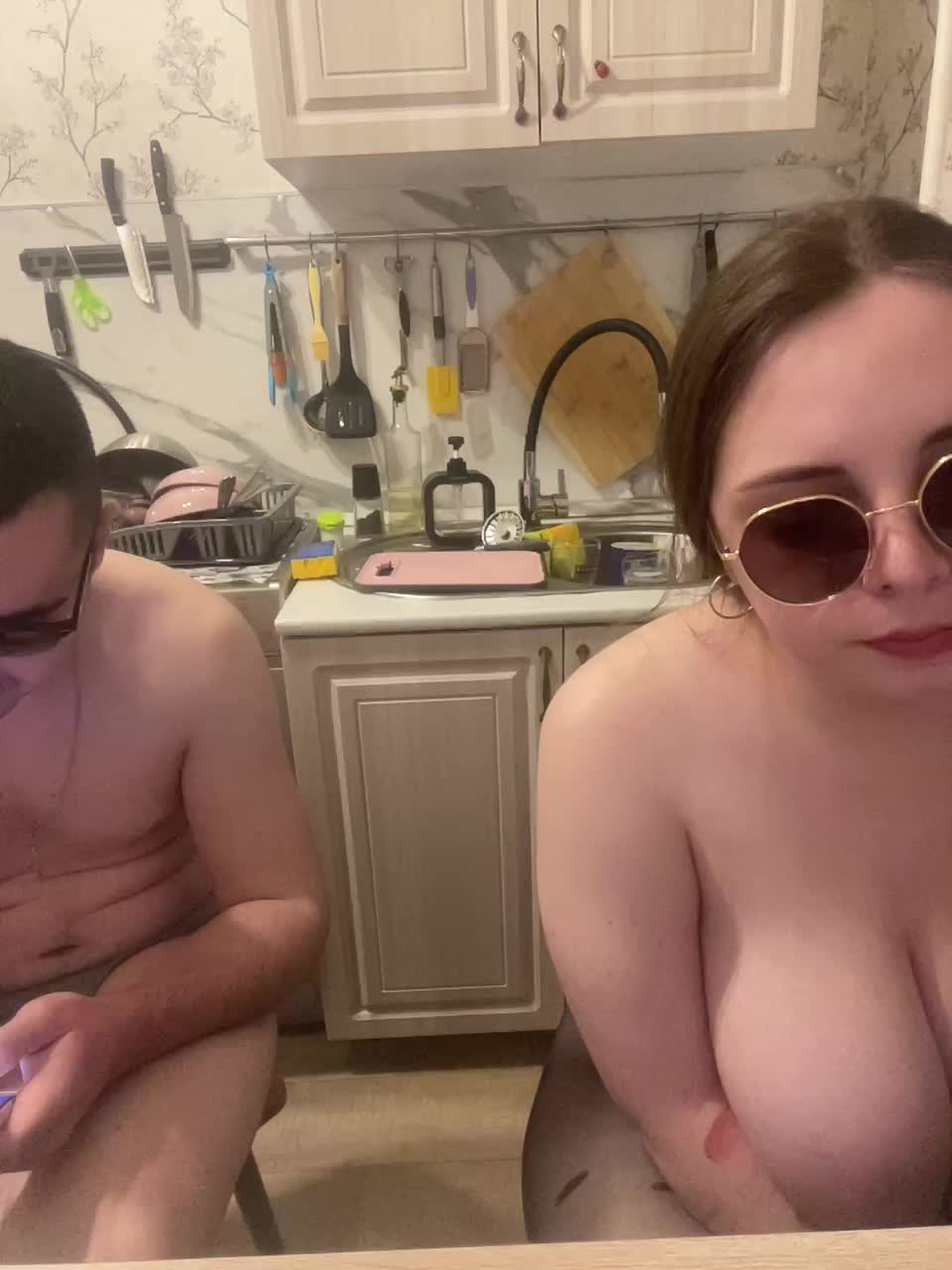 View or download file red_rooms on 2024-11-23 from Bongacams