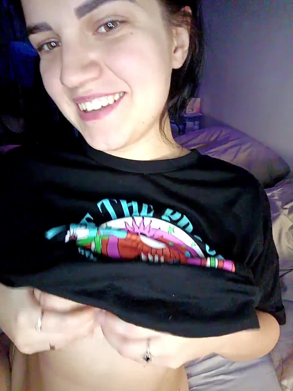 View or download file katiavania25 on 2024-11-24 from bongacams