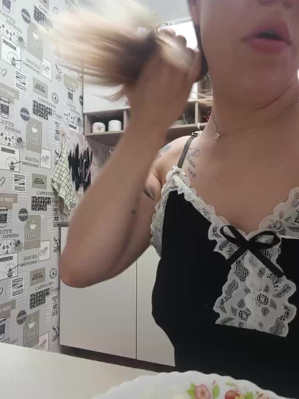 View or download file niki233221 on 2024-11-24 from bongacams