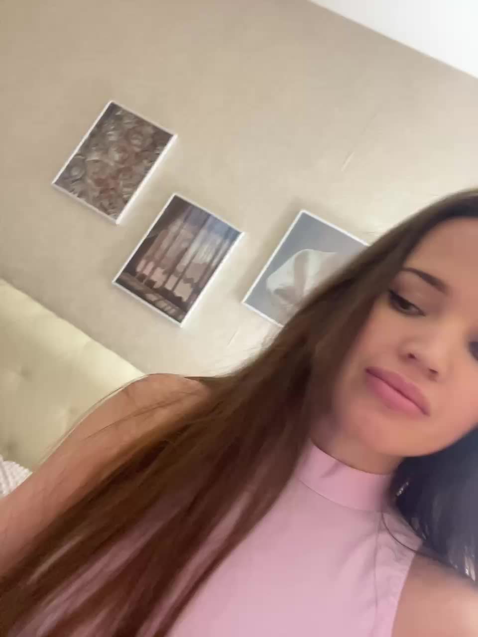 View or download file bloomjuliette on 2024-11-25 from bongacams