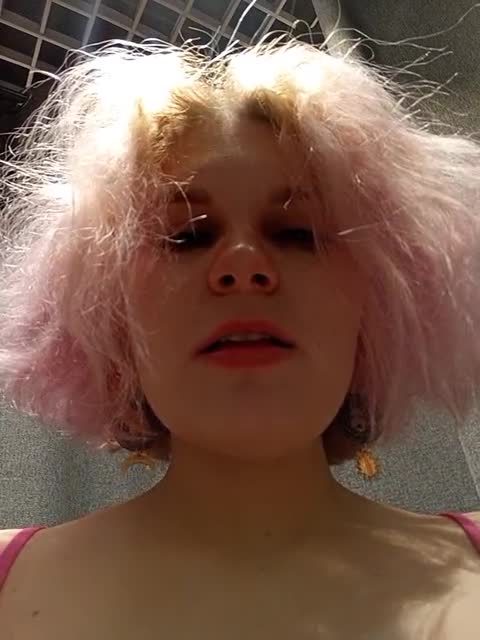 View or download file marie_outdoor on 2024-11-26 from bongacams