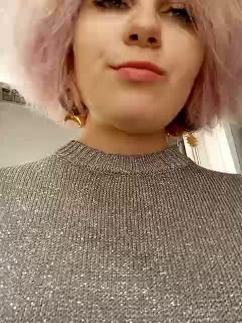 View or download file marie_outdoor on 2024-11-26 from bongacams