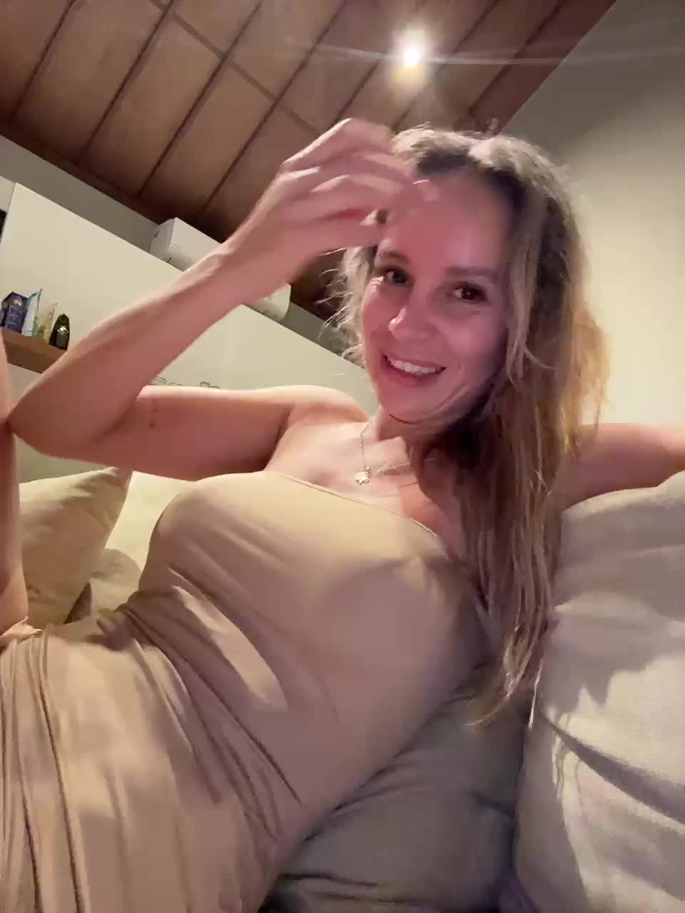 View or download file meow_777 on 2024-11-26 from bongacams