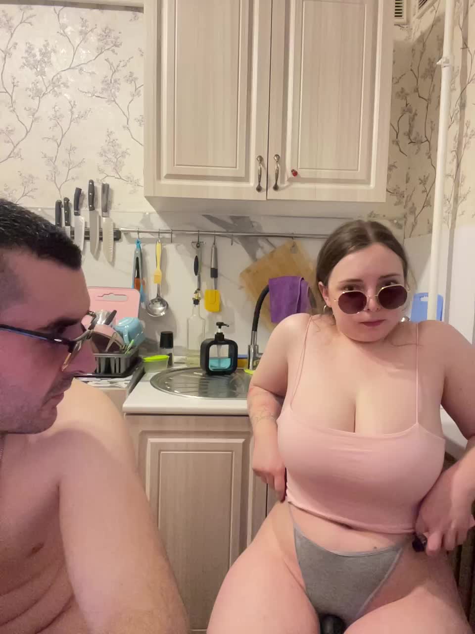 View or download file red_rooms on 2024-11-26 from bongacams