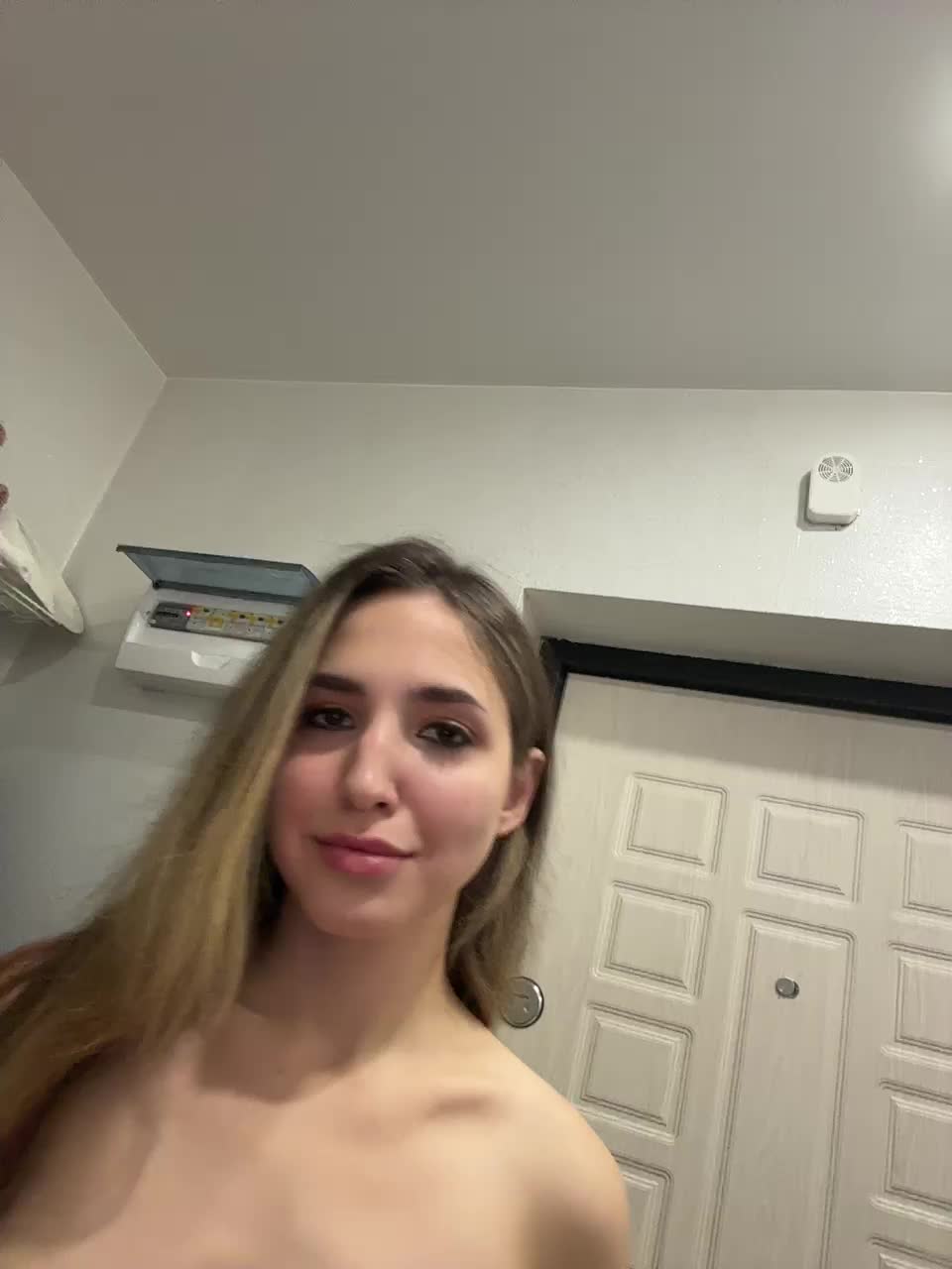 View or download file yololove on 2024-11-28 from bongacams