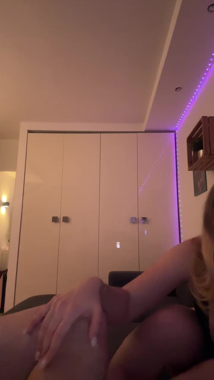 View or download file joystlinka on 2024-11-29 from bongacams