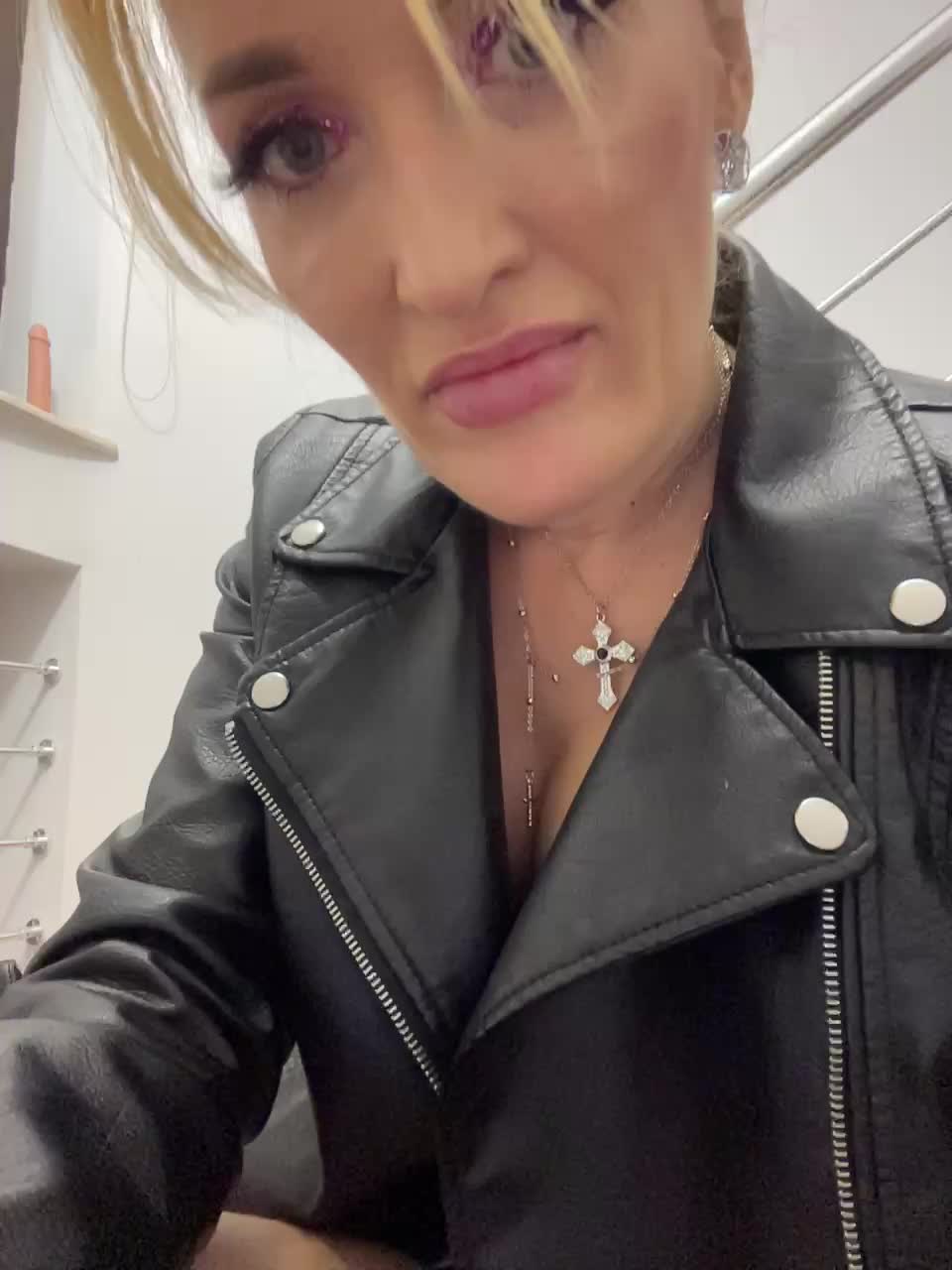 View or download file sexygirl_toy on 2024-11-30 from bongacams