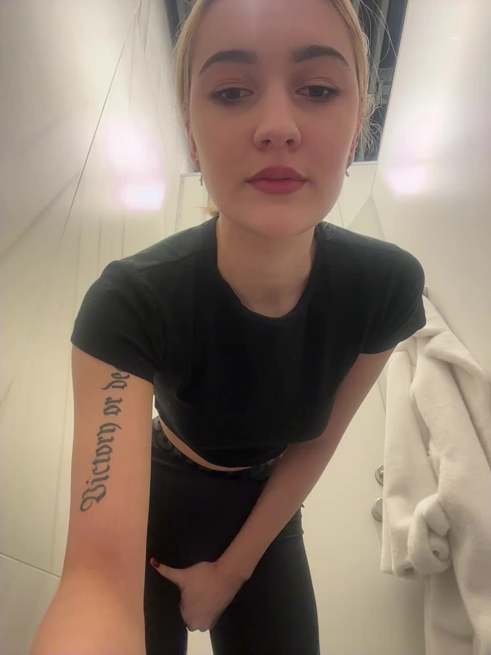 View or download file _lana_chester_ on 2024-12-01 from bongacams