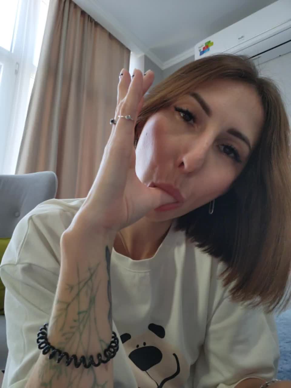 View or download file fina771 on 2024-12-01 from bongacams