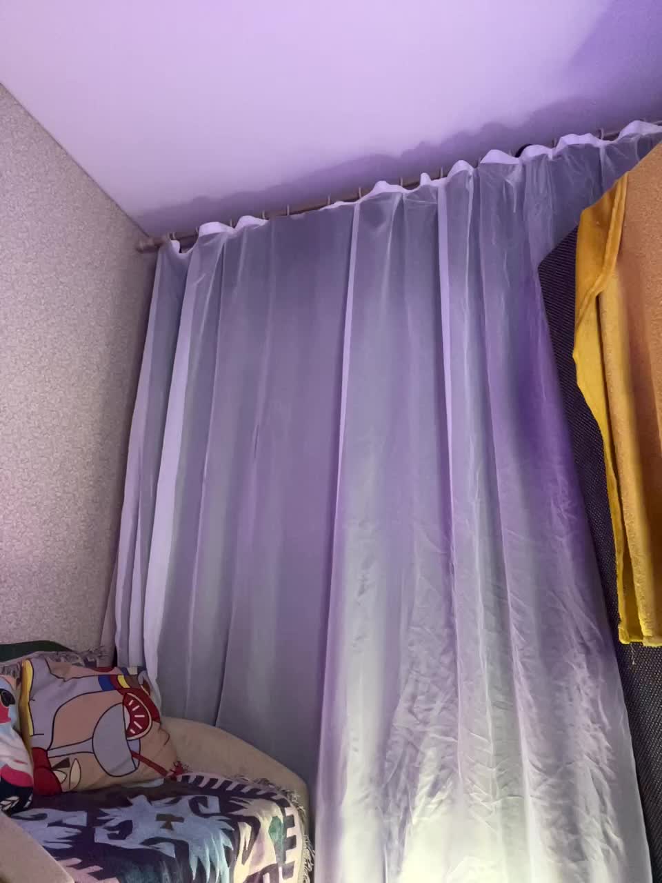 View or download file lunakissme on 2024-12-01 from bongacams