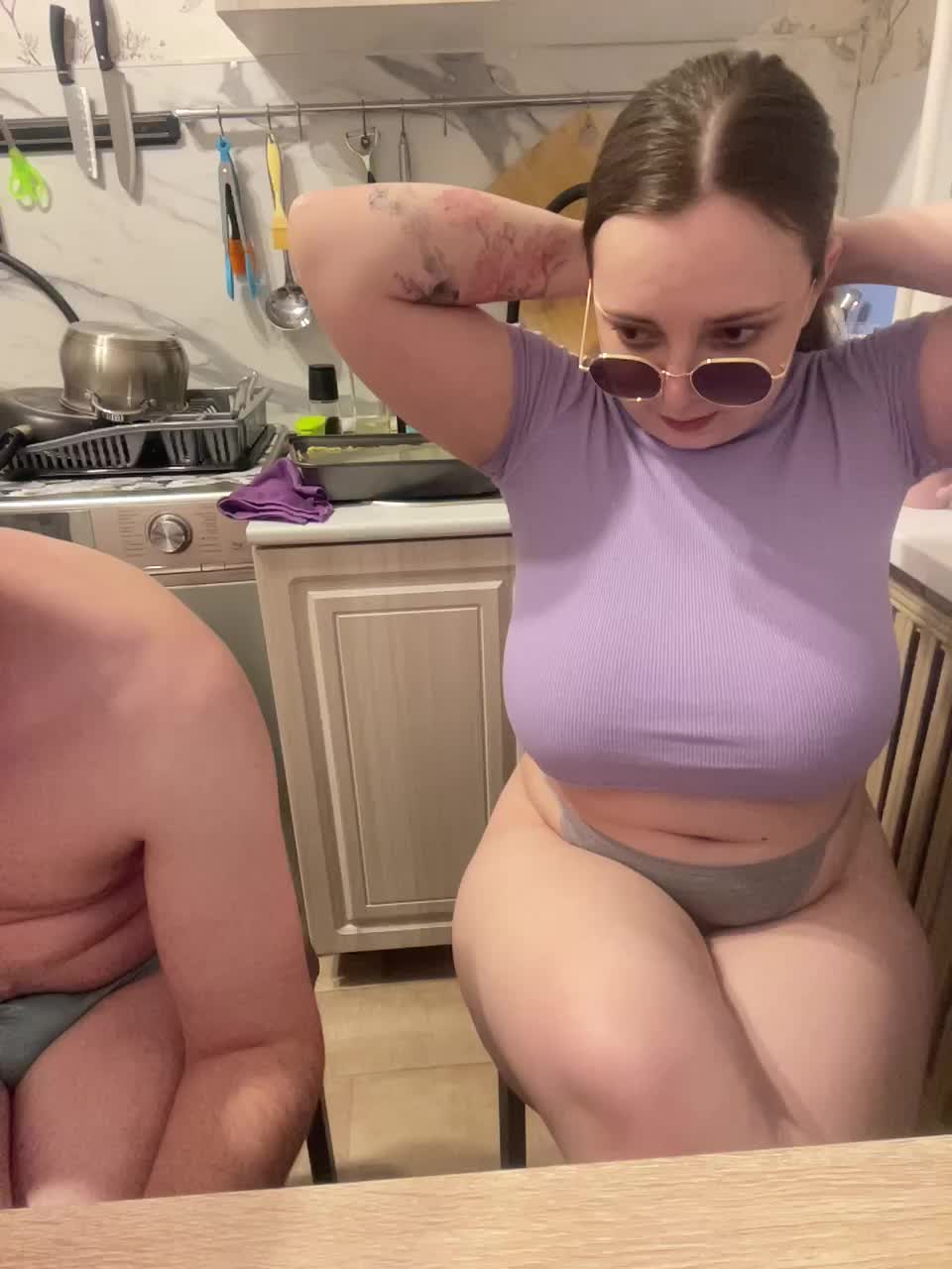 View or download file red_rooms on 2024-12-01 from bongacams