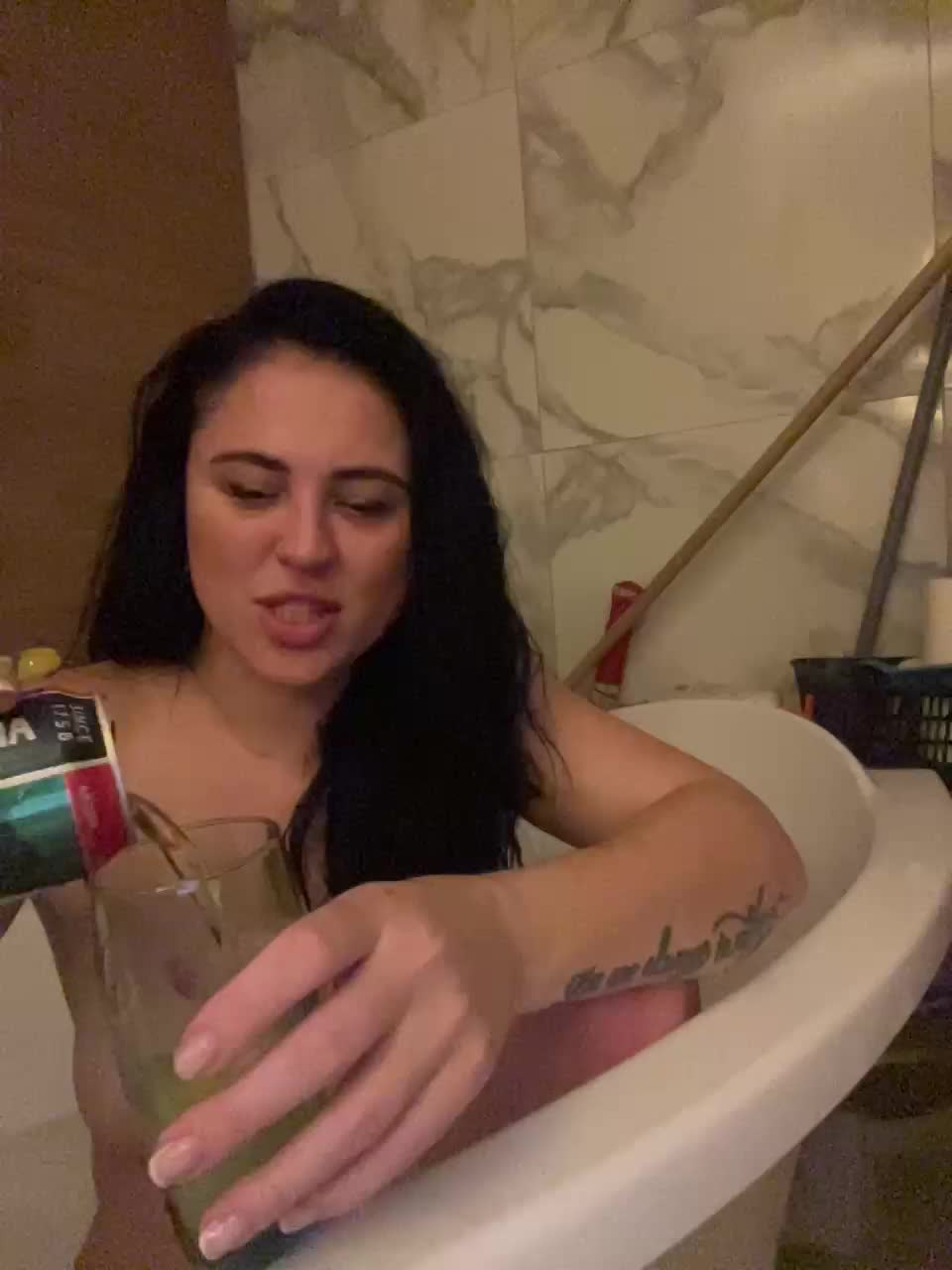 View or download file lady8888 on 2024-12-02 from bongacams