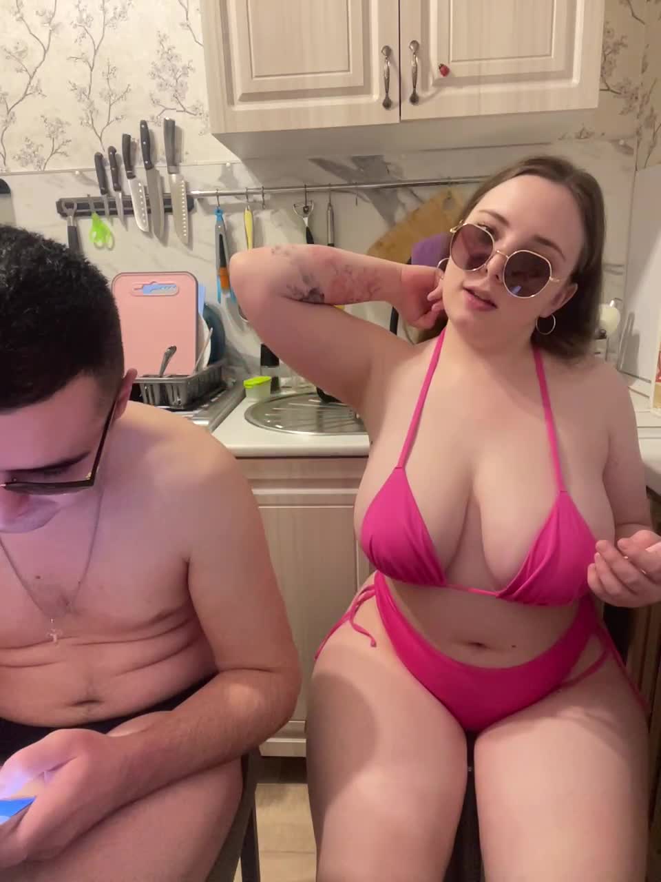 View or download file red_rooms on 2024-12-02 from bongacams